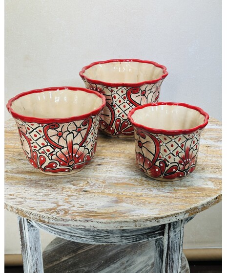 Talavera Ruffled red and ivory  Planter