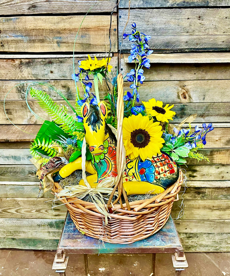 TALAVERA HORSE ARRANGEMENT