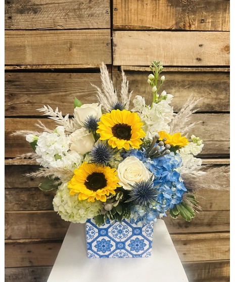 SUNFLOWER BLUES ARRANGEMENT