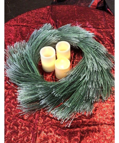 Sparkling Pine Wreath (Silk)