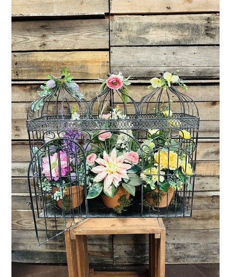 WONDEROUS GARDEN BIRDHOUSE (SILK)