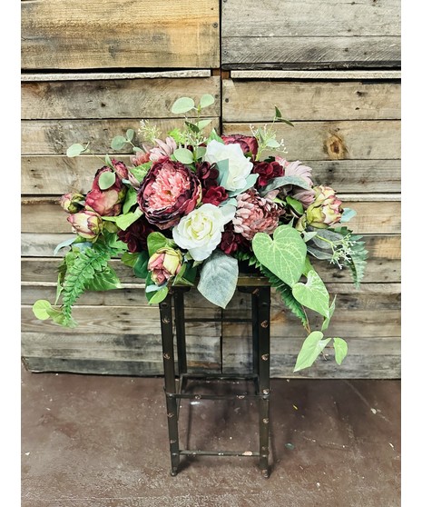 Victorian Centerpiece (Silk)