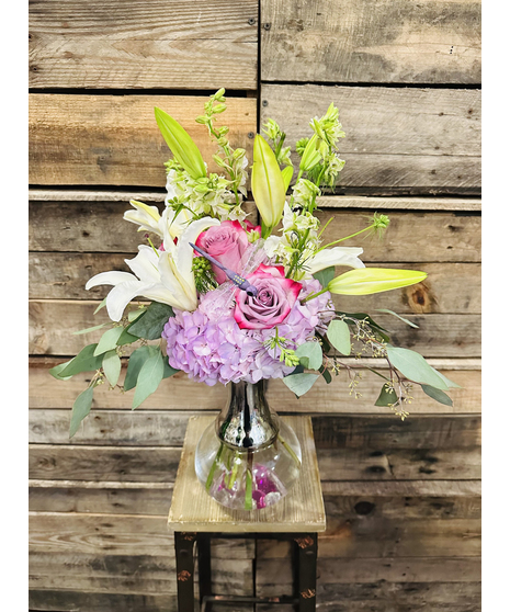 CLASSIC LAVENDER ROSE VASE