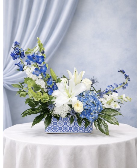 GARDEN BLUES ARRANGEMENT