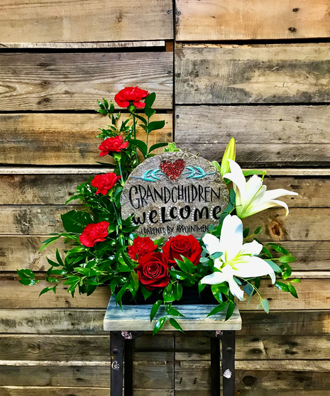 GRANDCHILDREN WELCOME ARRANGEMENT