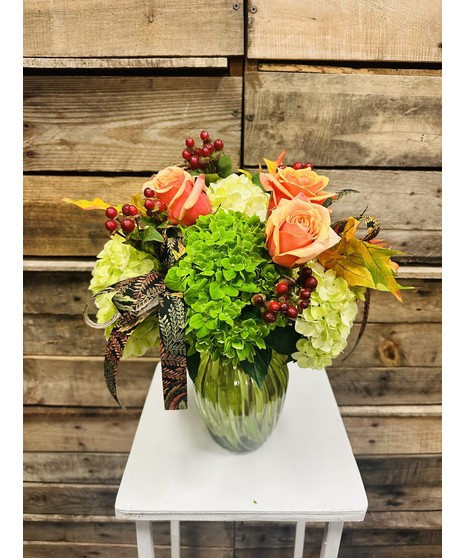 fall-toned flower arrangement