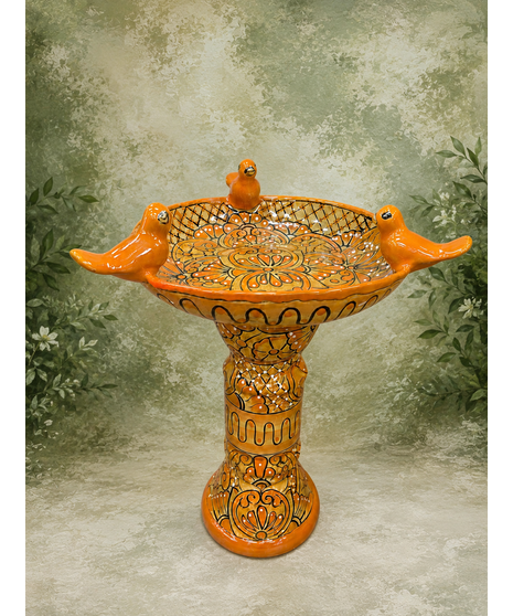 TALAVERA BIRDBATH WITH BIRDS LG