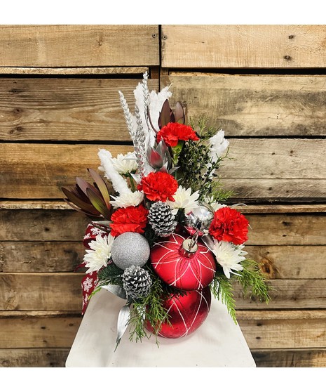 Holiday Ornament Bouquet