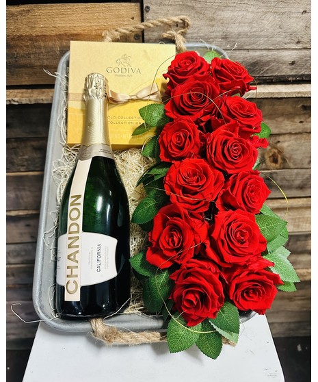 PRESERVED ROSE BUNDLE