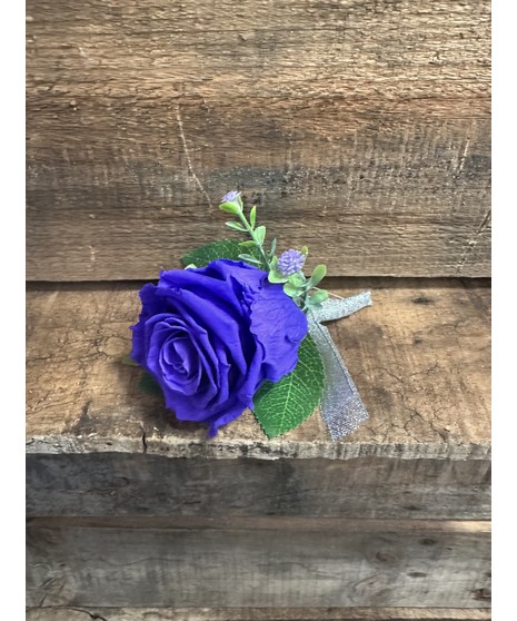 PRESERVED PURPLE ROSE BOUTONNIÈRE