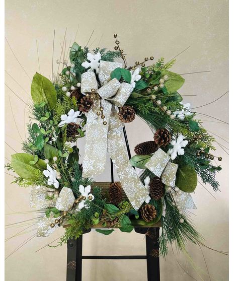 Snowflake Sparkle Wreath (Silk)