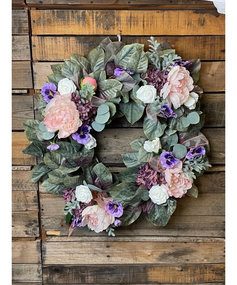 Feeling Fancy Wreath (Silk)
